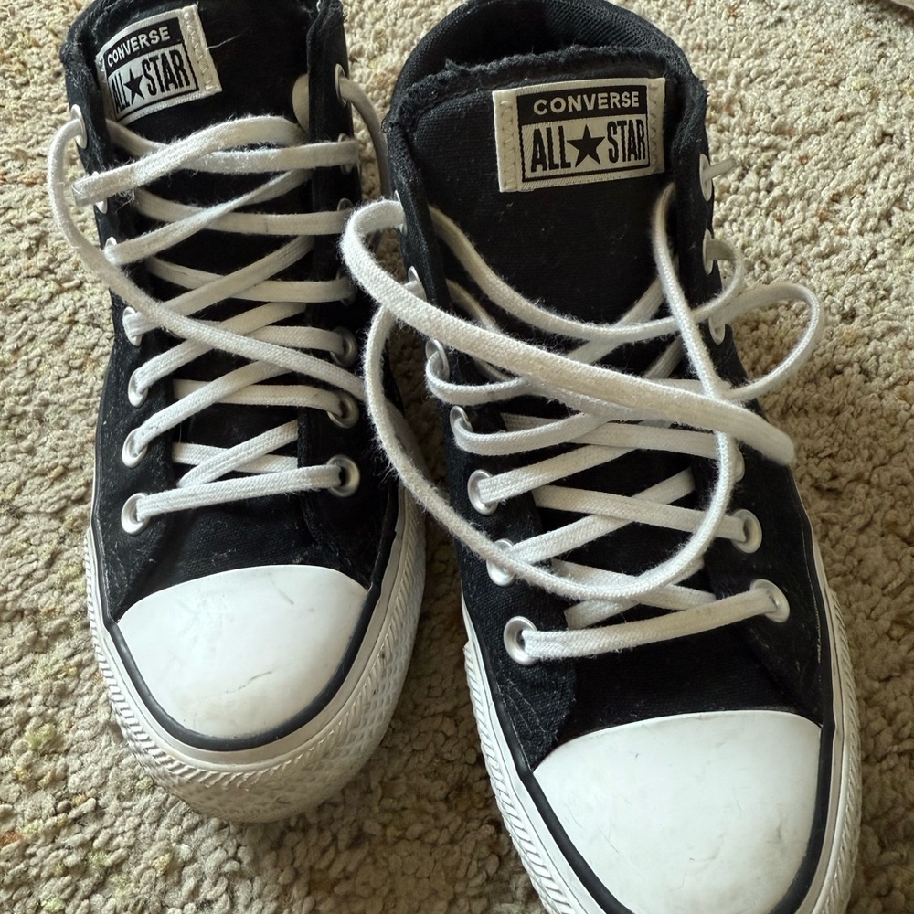 WOMEN'S CONVERSE CHUCK TAYLOR ALL STAR MADISON MID-TOP SNEAKERS